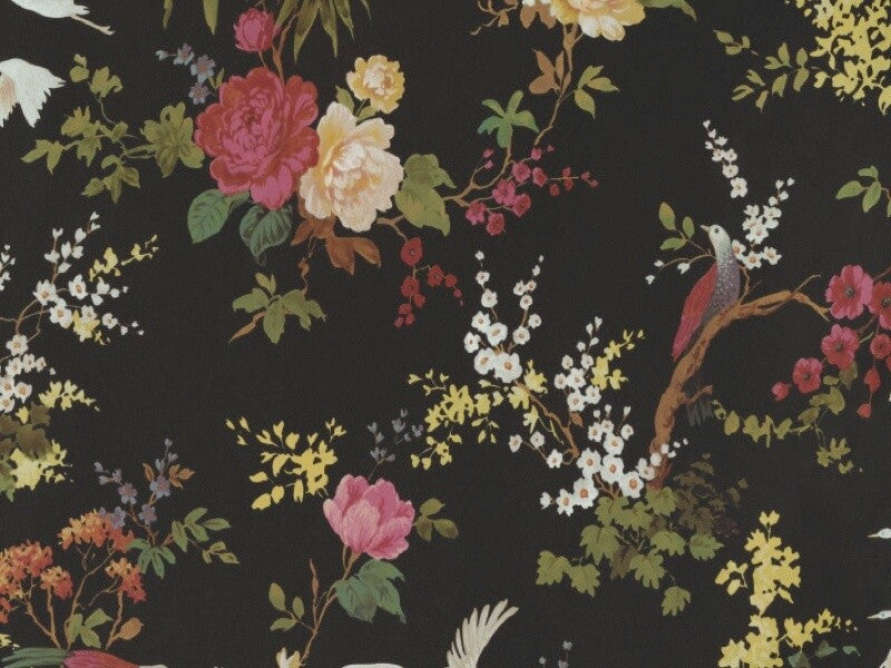 Zwart behang met bloemen