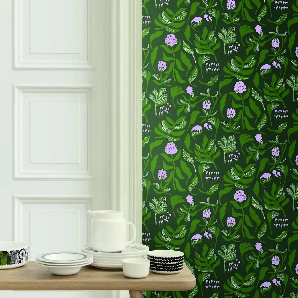 hookedonwalls-kasvio-sfeer-marimekko-wallcoverings-06-kasvio-25190-roomshot-print-hr