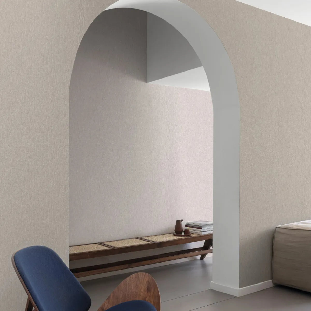 hookedonwalls-plain-sfeer-neutralizer01-plain-2-roomshot-print-hr